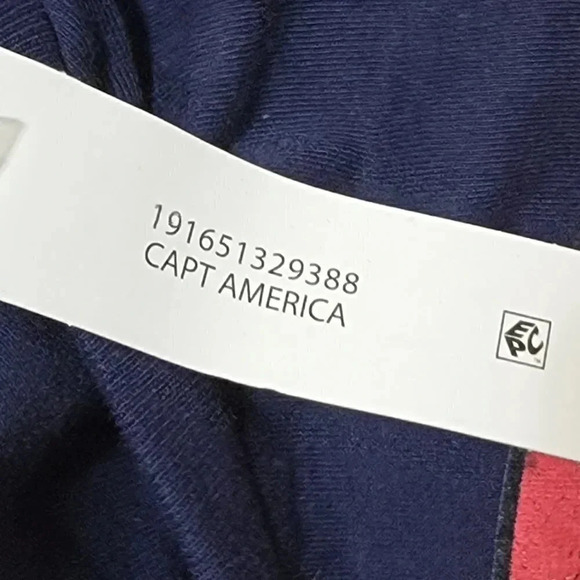 MARVEL Captain America The Falcon‎ and the Winter Soldier Graphic Tee T-shirt Lg - Picture 5 of 5